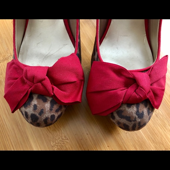 Guess Leopard Print Red Bow Heels Size 10 - Picture 8 of 14